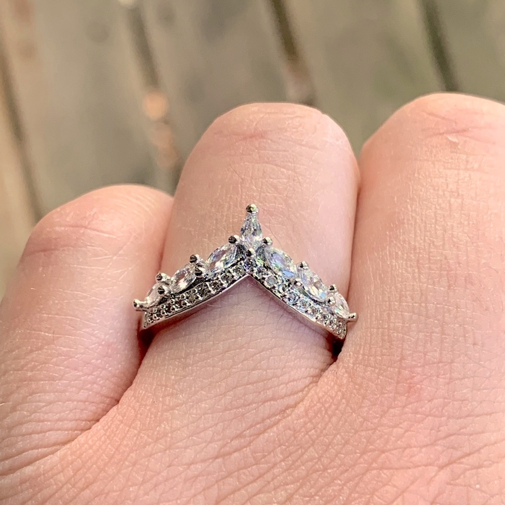 STERLING SILVER V WRAP RING - Picture 9 of 10